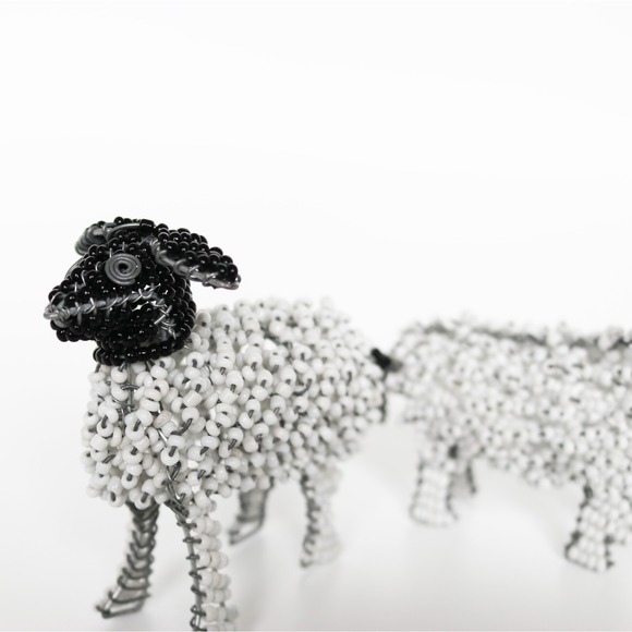 2 Handcrafted Beaded Wire‎ Sheep Farm Animals Beadworx Grassroots - Picture 11 of 13